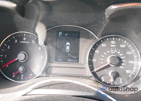 2018 Kia Forte Lx z USA, uszkodzony, nr VIN 3KPFL4A72JE212637